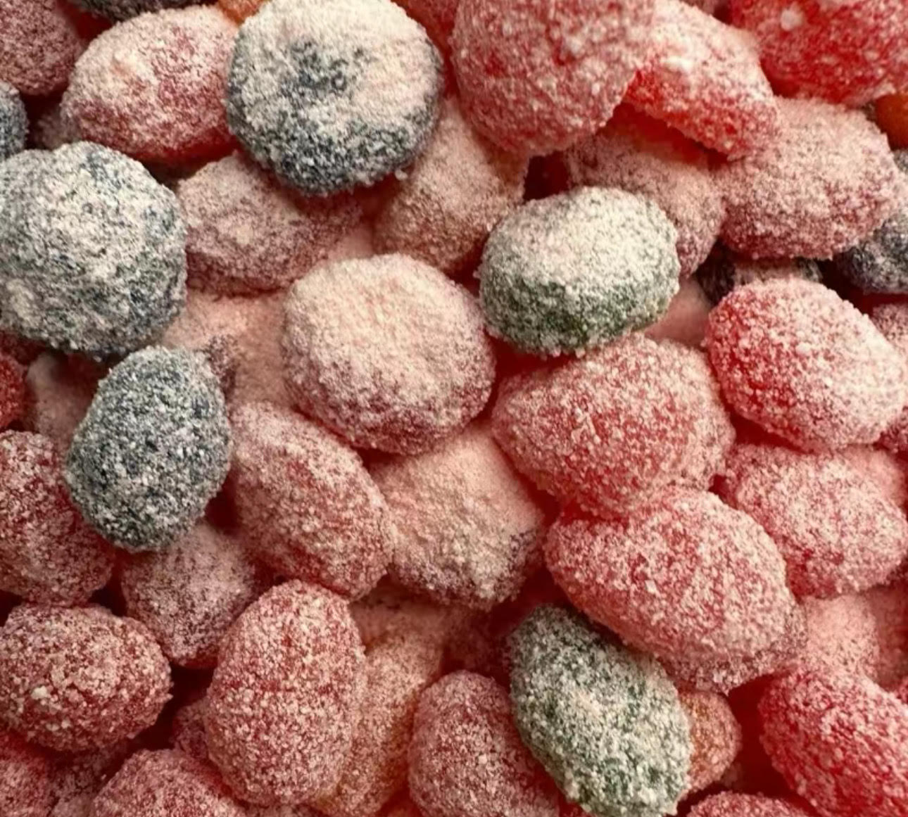 Sour Pink Lemonade Gushers